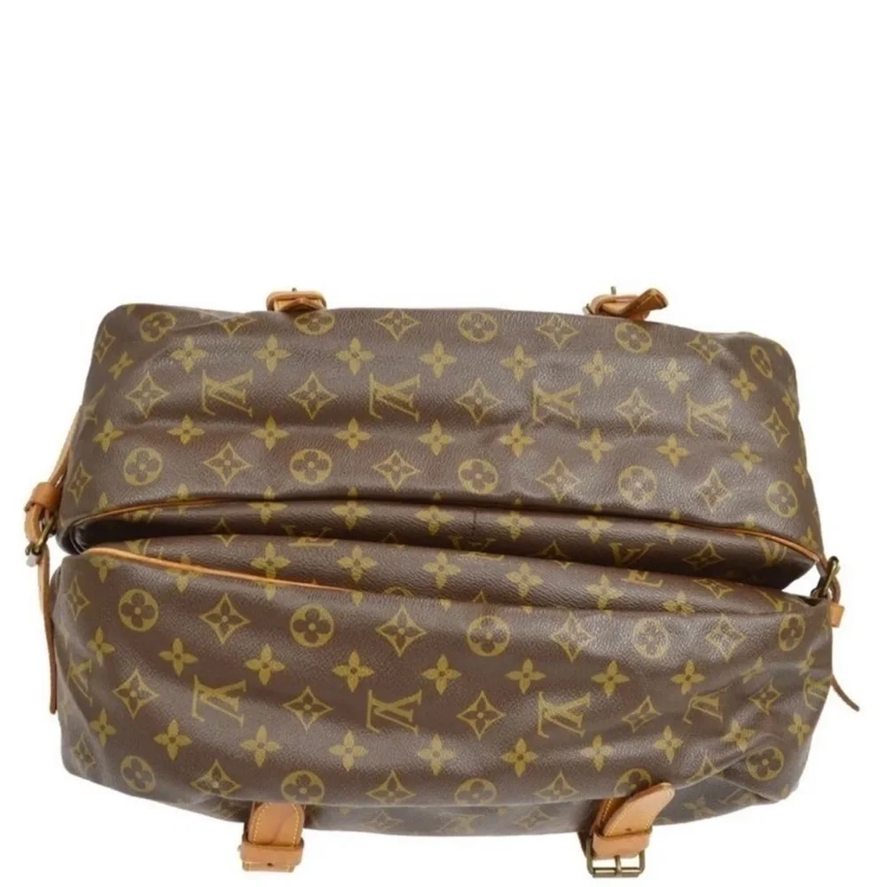 Louis Vuitton Monogram Saumur 43 Shoulder Bag 💼 AR8901